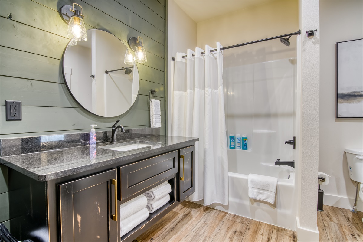 King #2 bathroom that serves as guest bathroom for main space as well