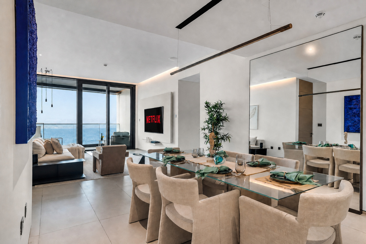 Large living/dining room with panoramic view