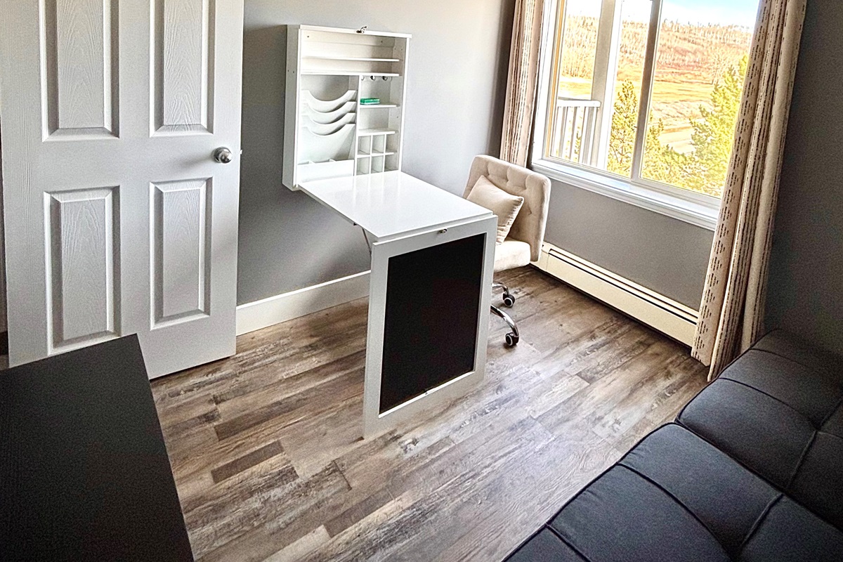 Bedroom 3/Office with fold-down desk and futon