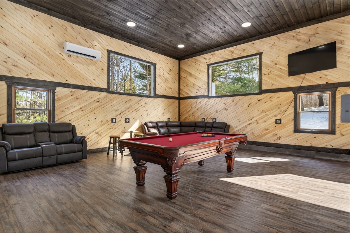 Game room Pool table