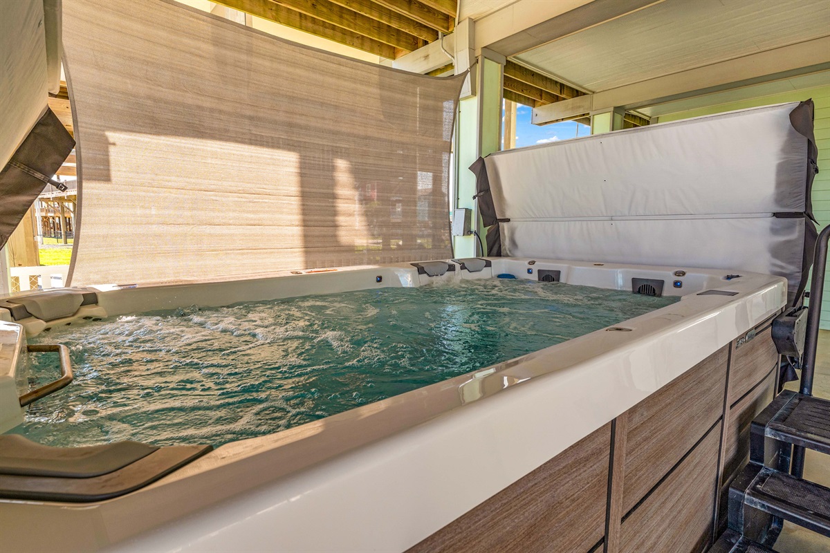 Crystal Paradise Outdoor Space: Enjoy the perfect blend of relaxation and exercise with a private swim spa right outside your door.