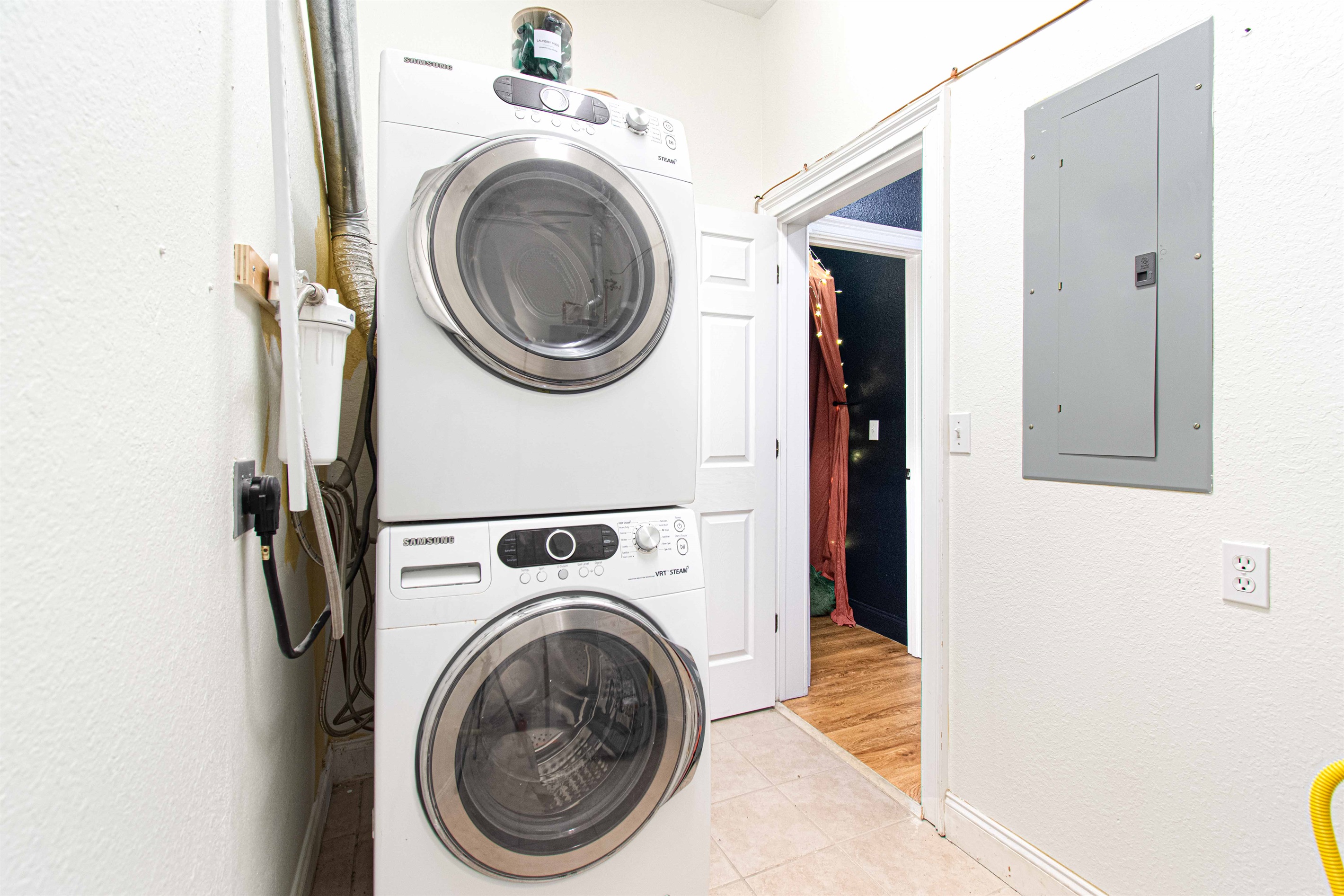 Large Capacity Laundry Room