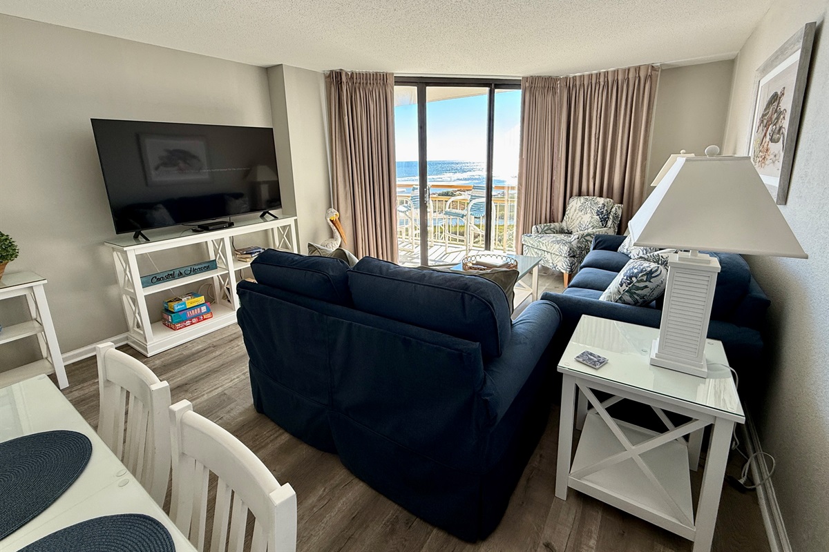 Living Room w/Sliding Glass Doors to Balcony