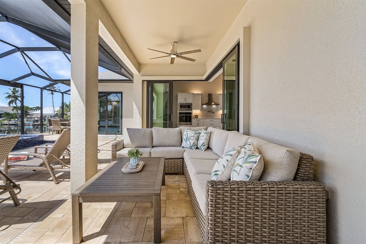 Bask in the beauty of the outdoors with luxurious seating and unforgettable views!