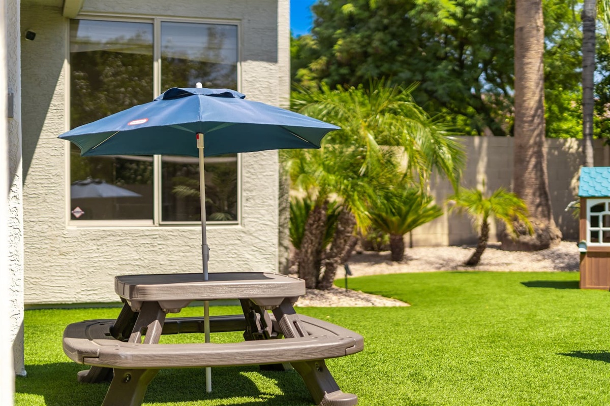 Even the little ones have a space of their own to enjoy a delicious meal! 