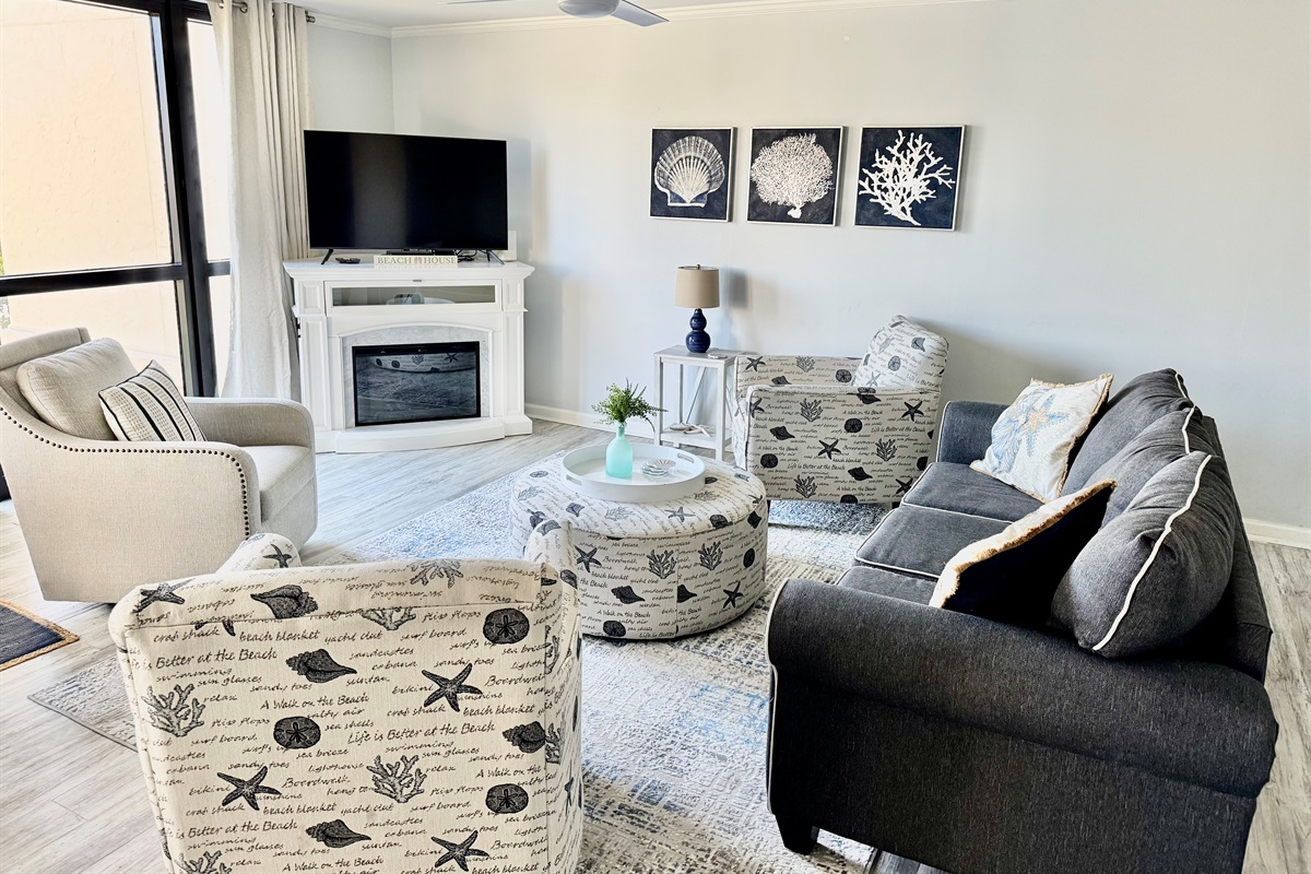 Lots of seating, plus a queen sofa sleeper!