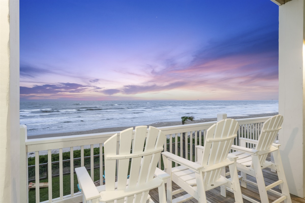 abab29ffe81c4dd9be64cb36d72eee9d Large | Beachhouse | Texas | TX | Vacation Homes | Galveston | Crystal Beach | Kokomo | Breezy Days | Beachfront Elegance | Sunrise Serenity | Southern Sands Property Management, LLC