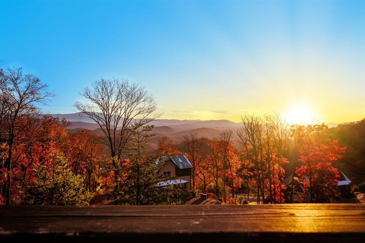 The kind of view you’ll remember long after checkout. Pure hilltop scenery.