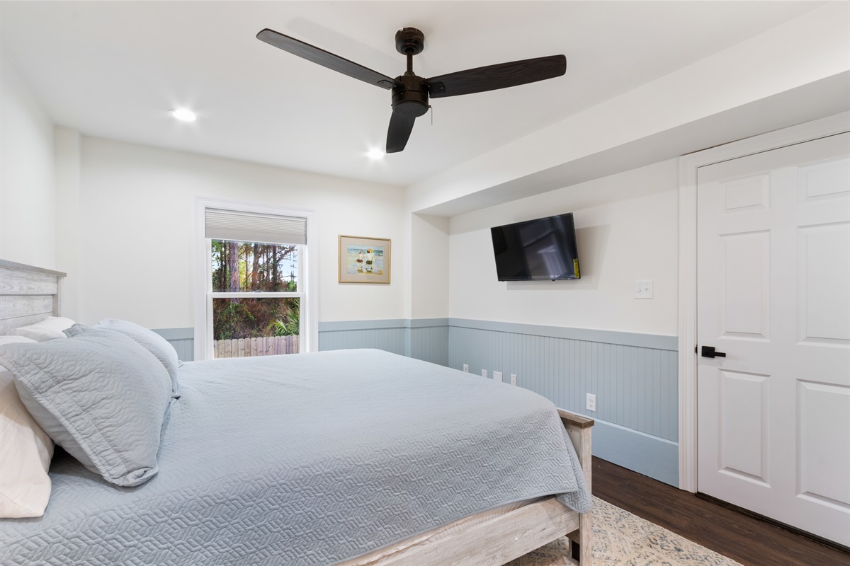 Downstairs Guest Bedroom W/ King Bed