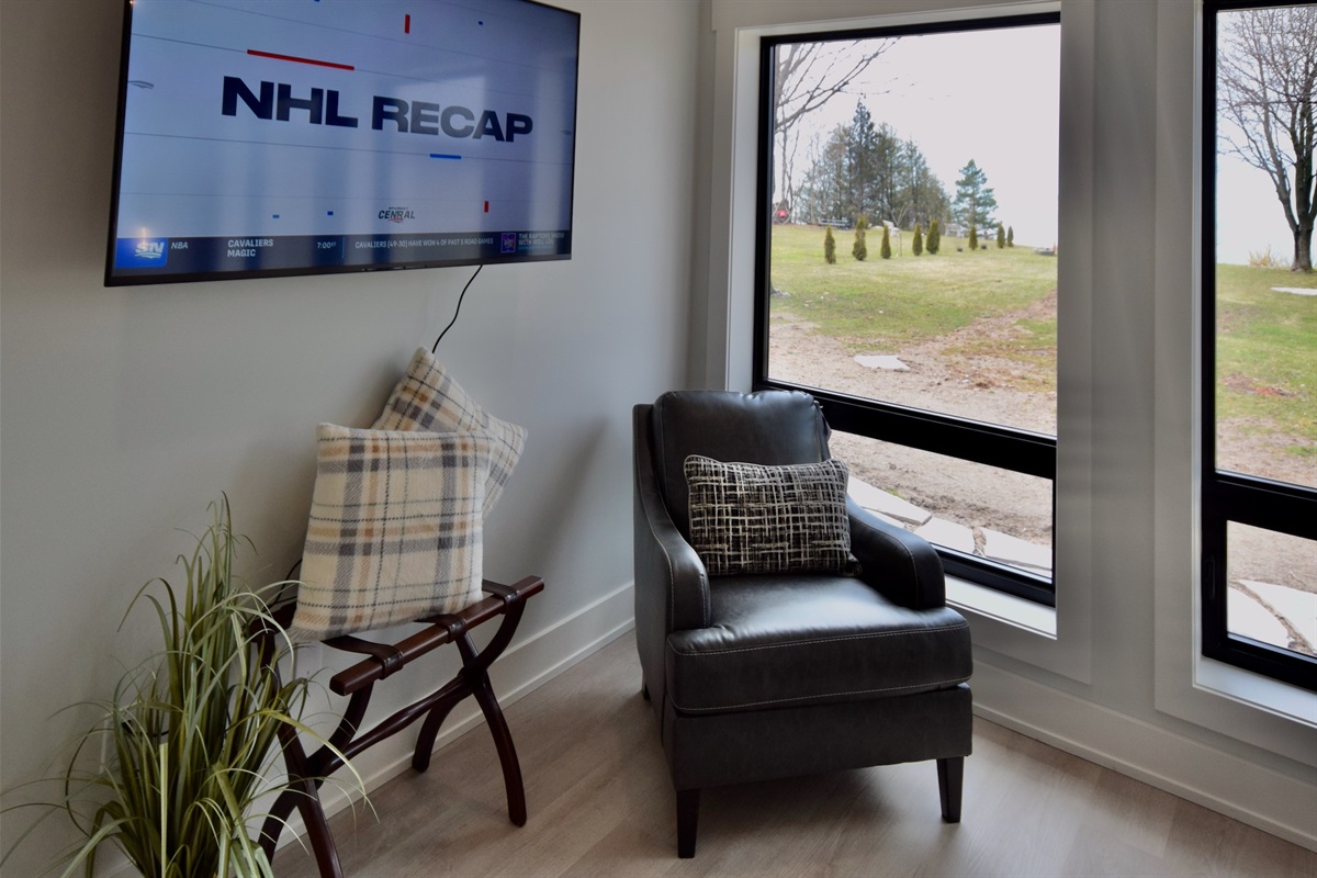 abeb550e68824f2ead001cedaefde493 Large