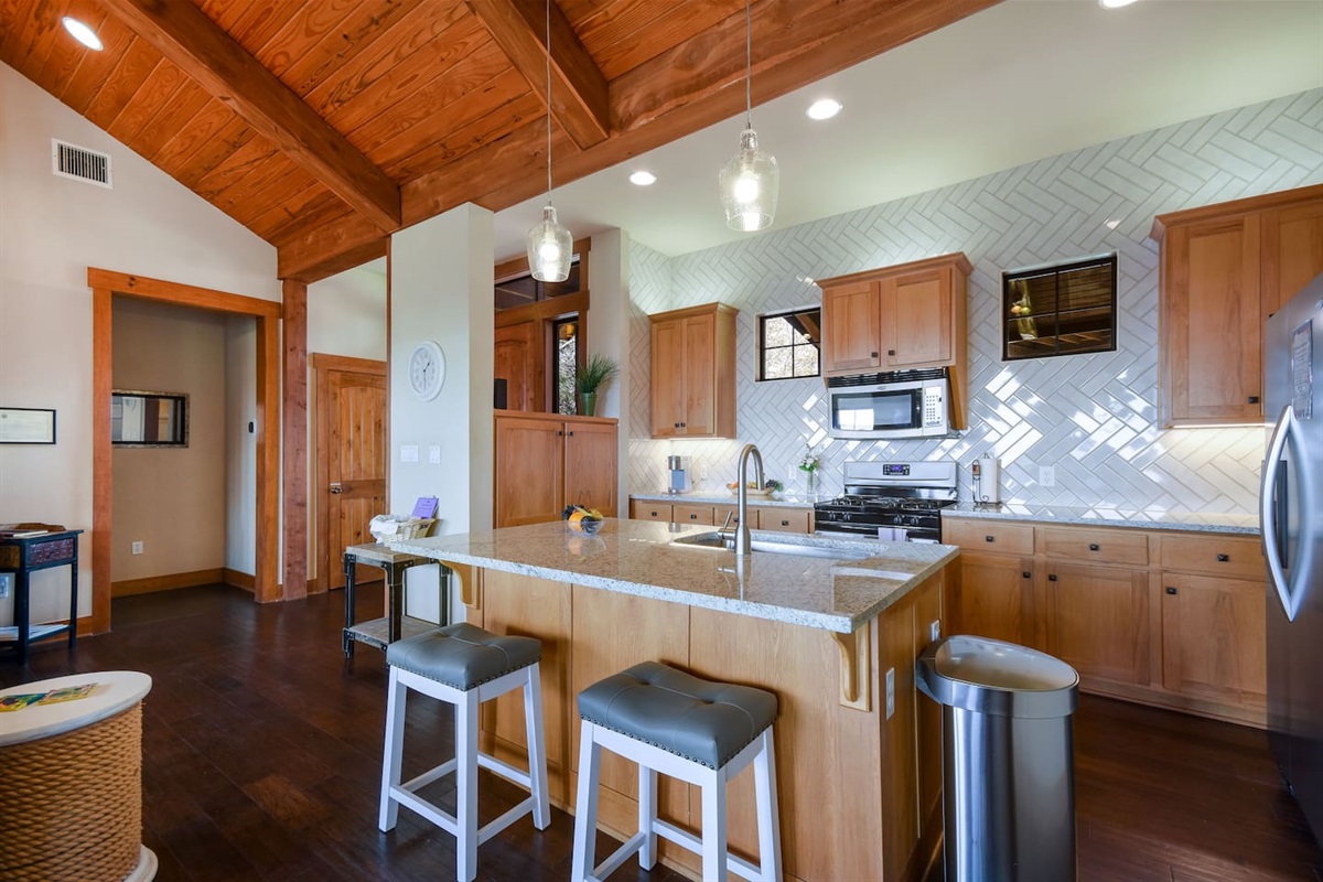 Fully Equipped and Remodeled Kitchen