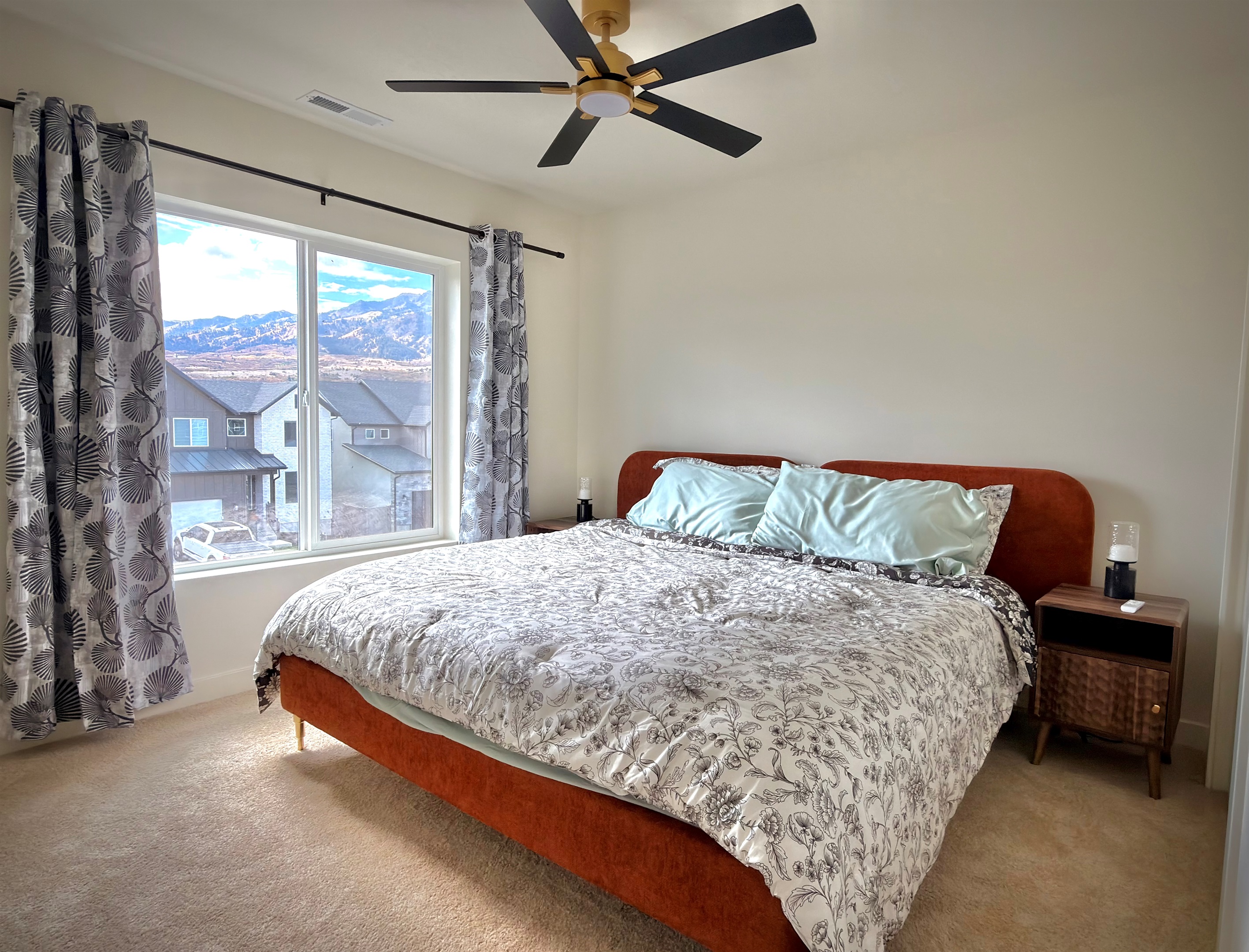 Upstairs Bedroom with King Bed
