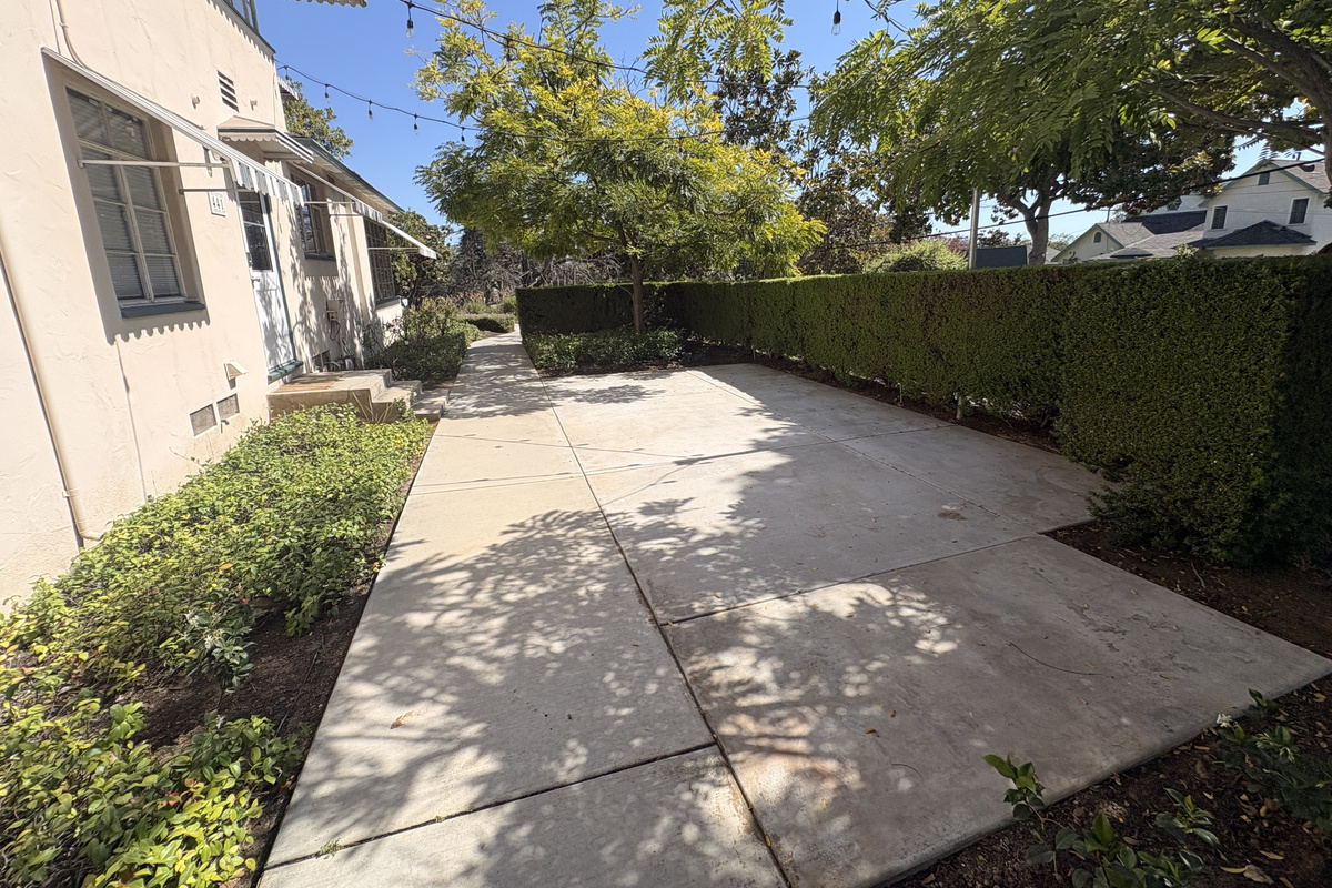 Patio - To be furnished Sept '26