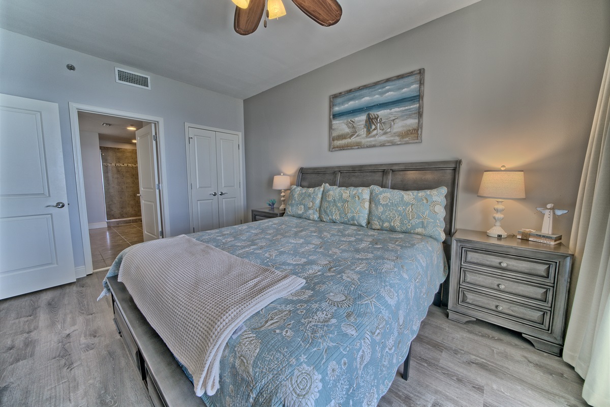 Primary w/ California King Bed