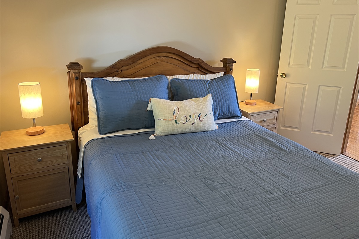 Queen bedroom