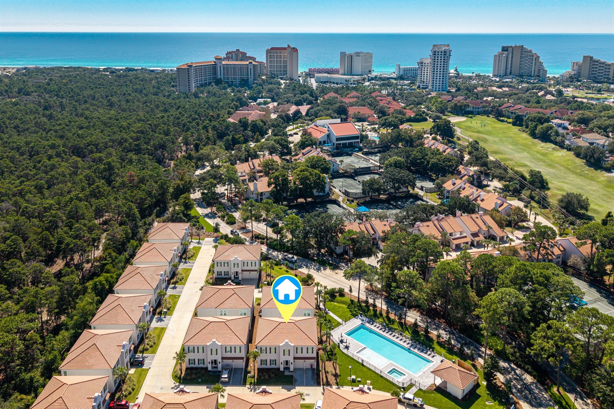 Experience the exclusivity of TOPS’L Grand Villas – a private enclave of only 14 luxury residences. Enjoy premier access to a stunning resort-style pool and rejuvenating hot tub, all within a beautifully maintained neighborhood setting.