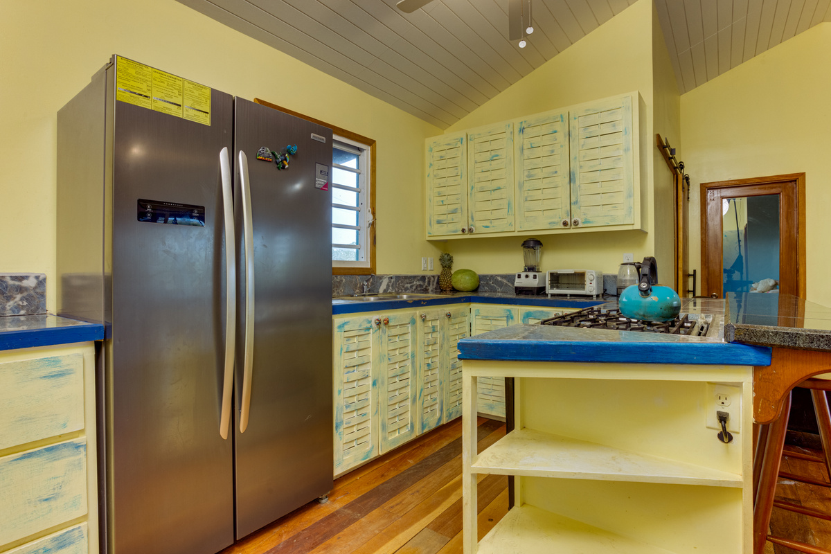 Kitchen with Double Door fridge