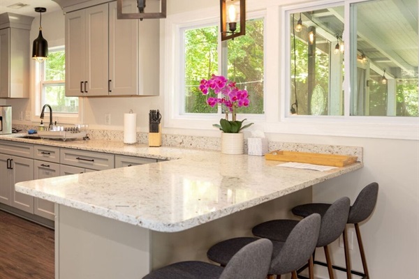 Beautifully updated Kitchen