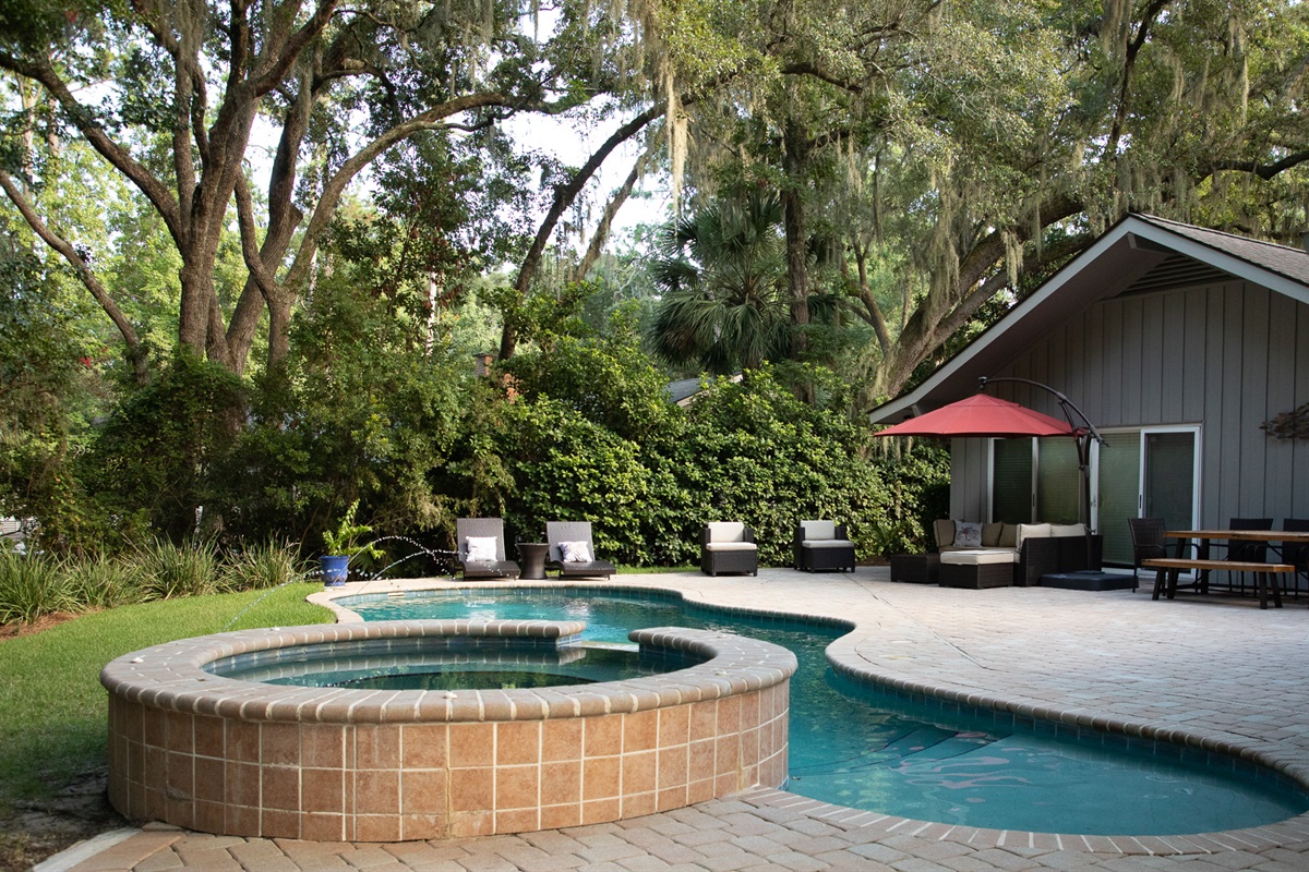 large deck is great for entertaining and eating by the pool