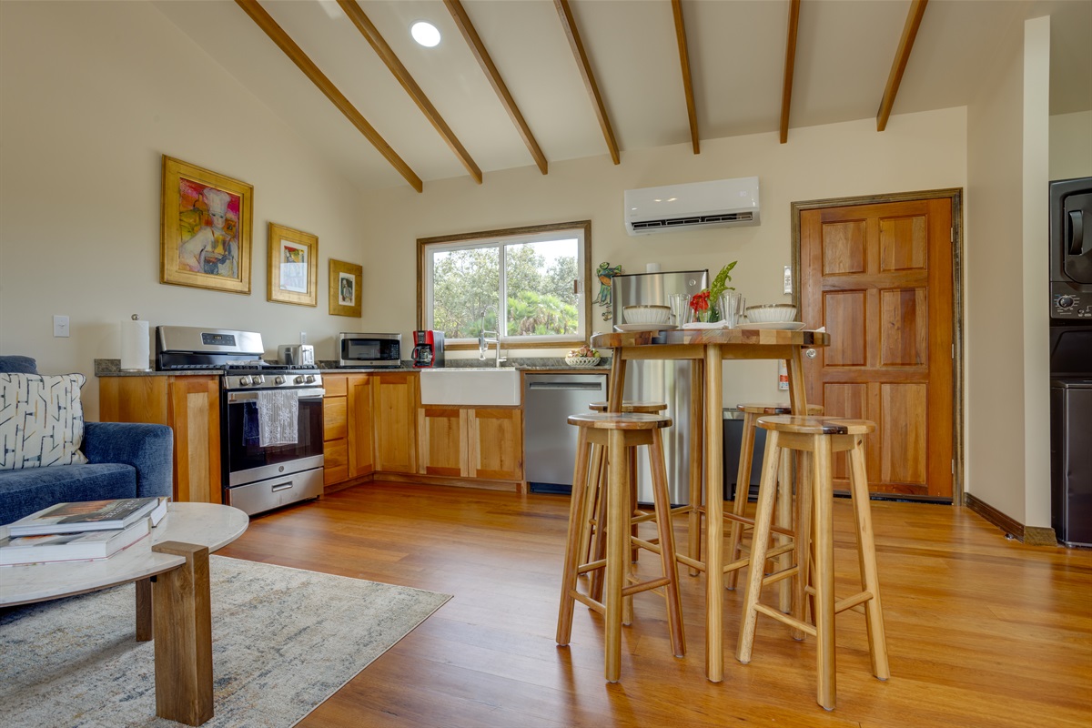 Cabana 2 Living Space