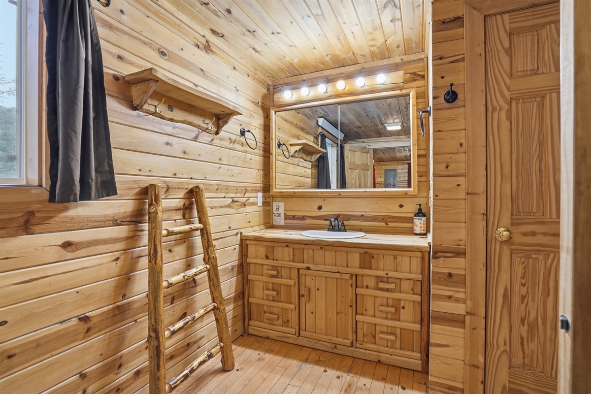 Cabin 6, Cole Cabins, Deadwood