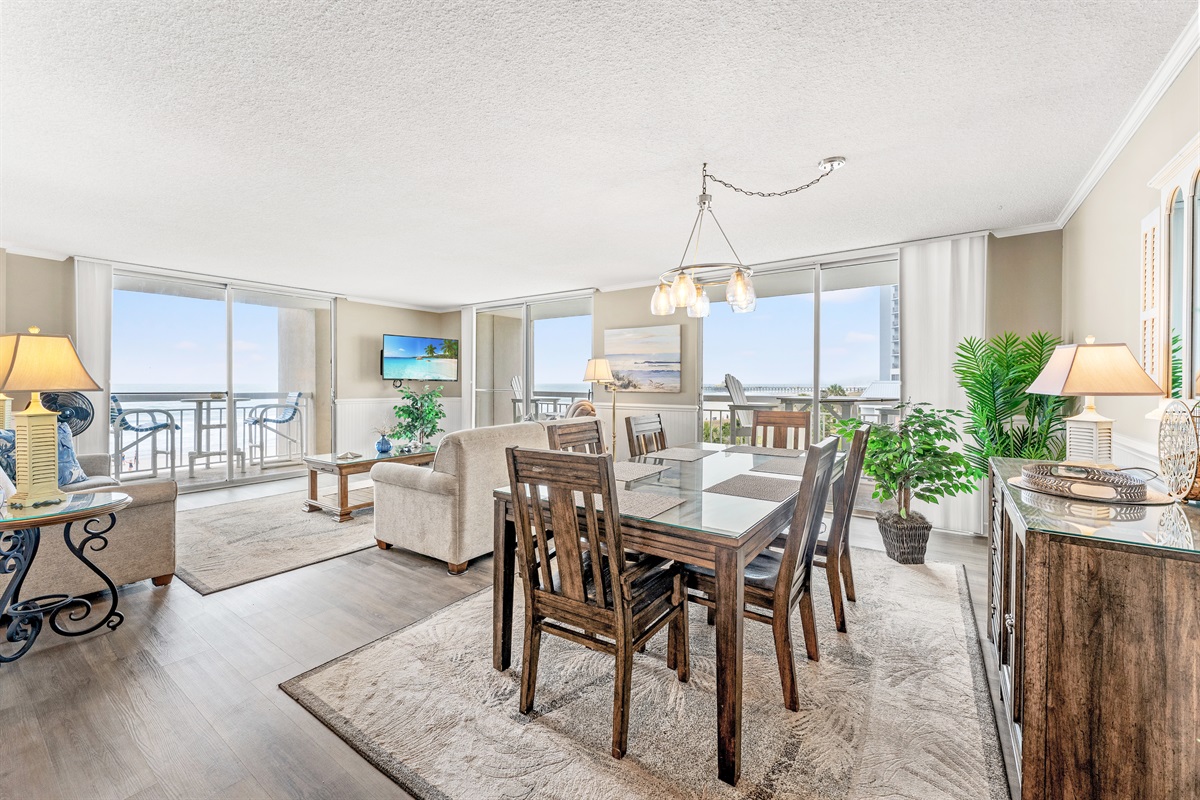 Open Concept Living Room /Dining Area