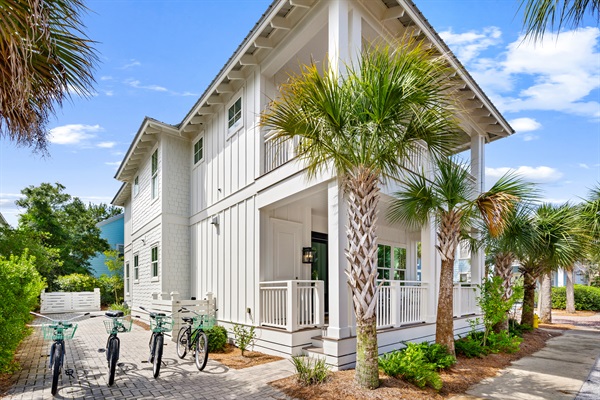 Hop on one of the included bikes and explore the bike paths, beach towns, local shops, and favorite restaurants that make 30A such a special place to visit.