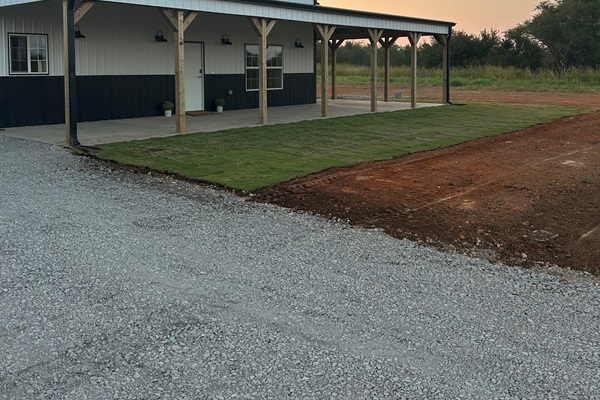 Large driveway for parking