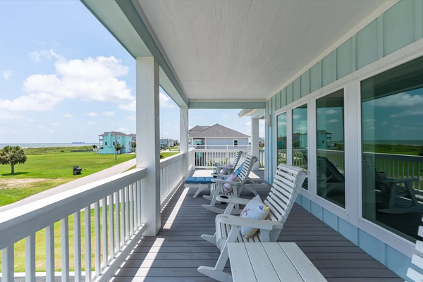 Main Floor Deck