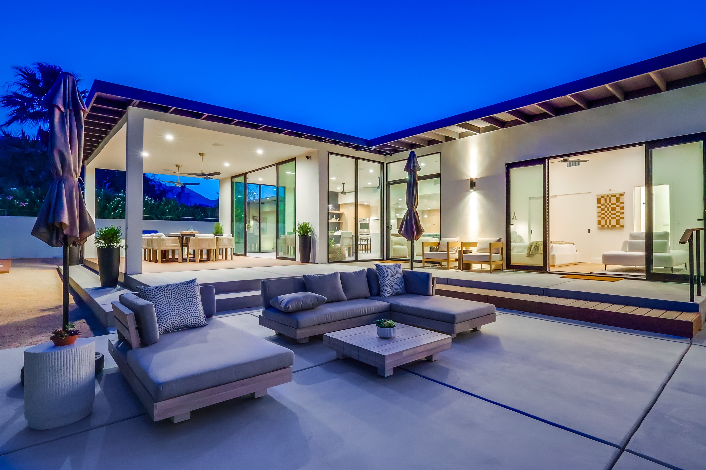 Evenings in the desert