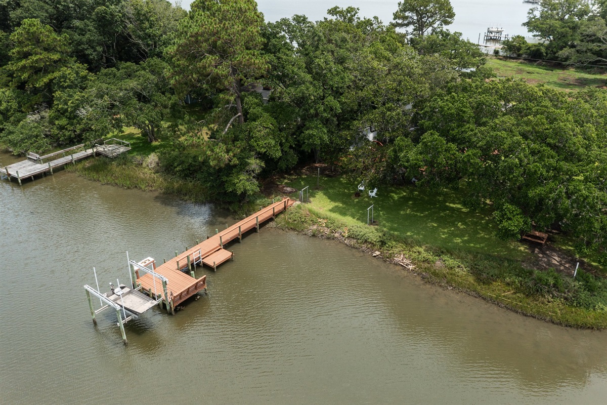 Tie your boat off at the dock while you stay