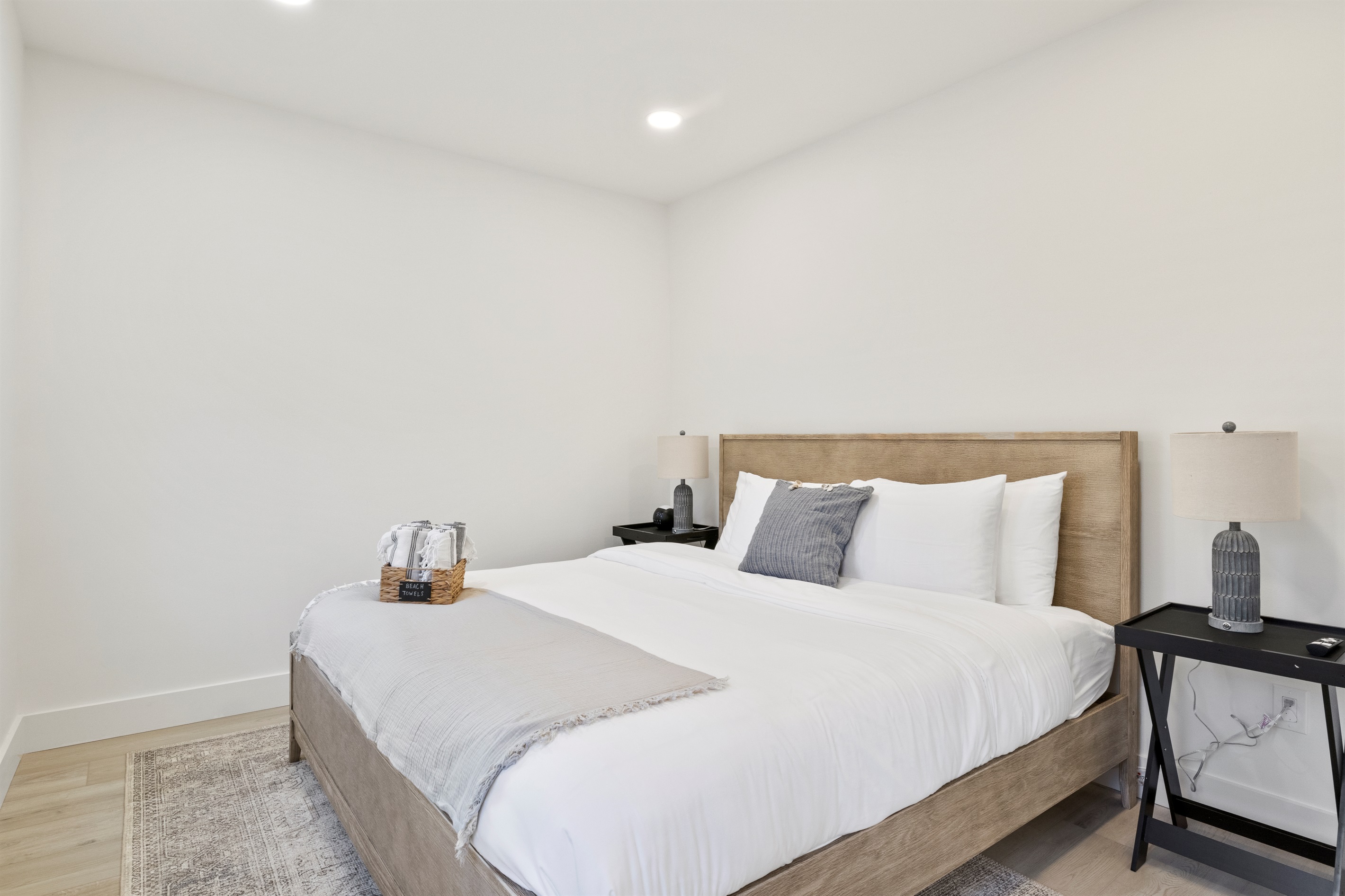 Bedroom #1 King Size Bed w/ Smart TV