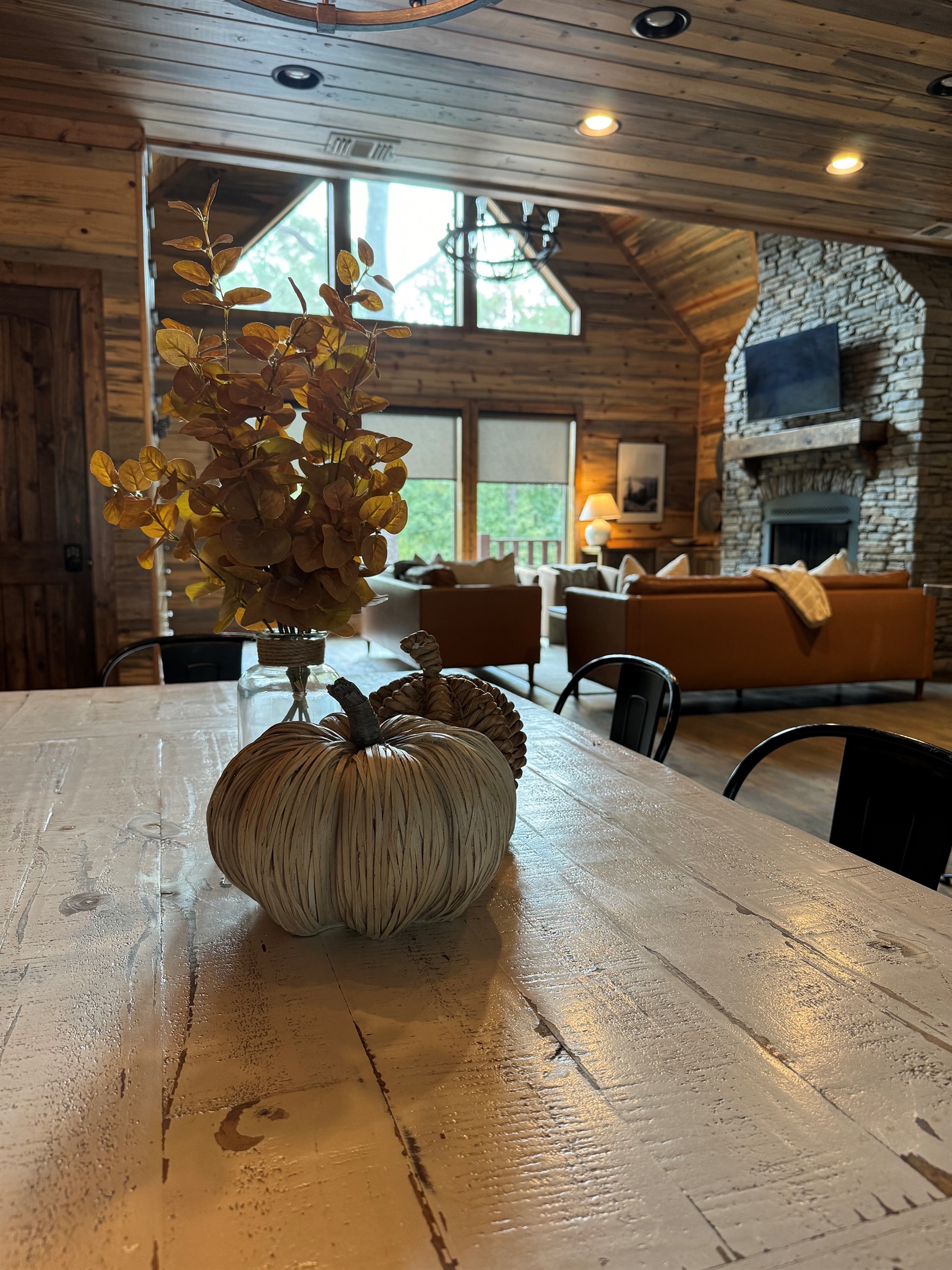 Cozy gathering area in the heart of Hochatown