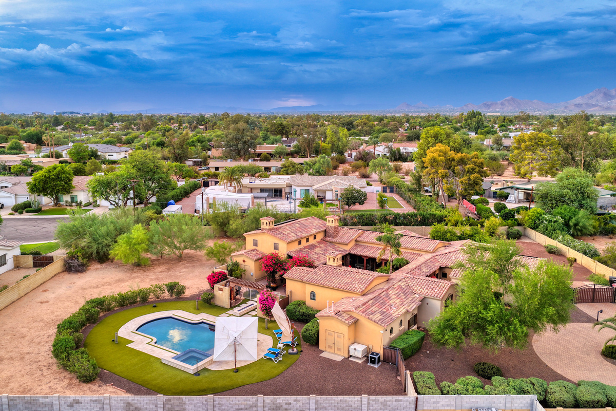 Epic Estate Scottsdale (82nd) — Epic Estate Scottsdale (82nd), Scottsdale, Arizona — photo 13