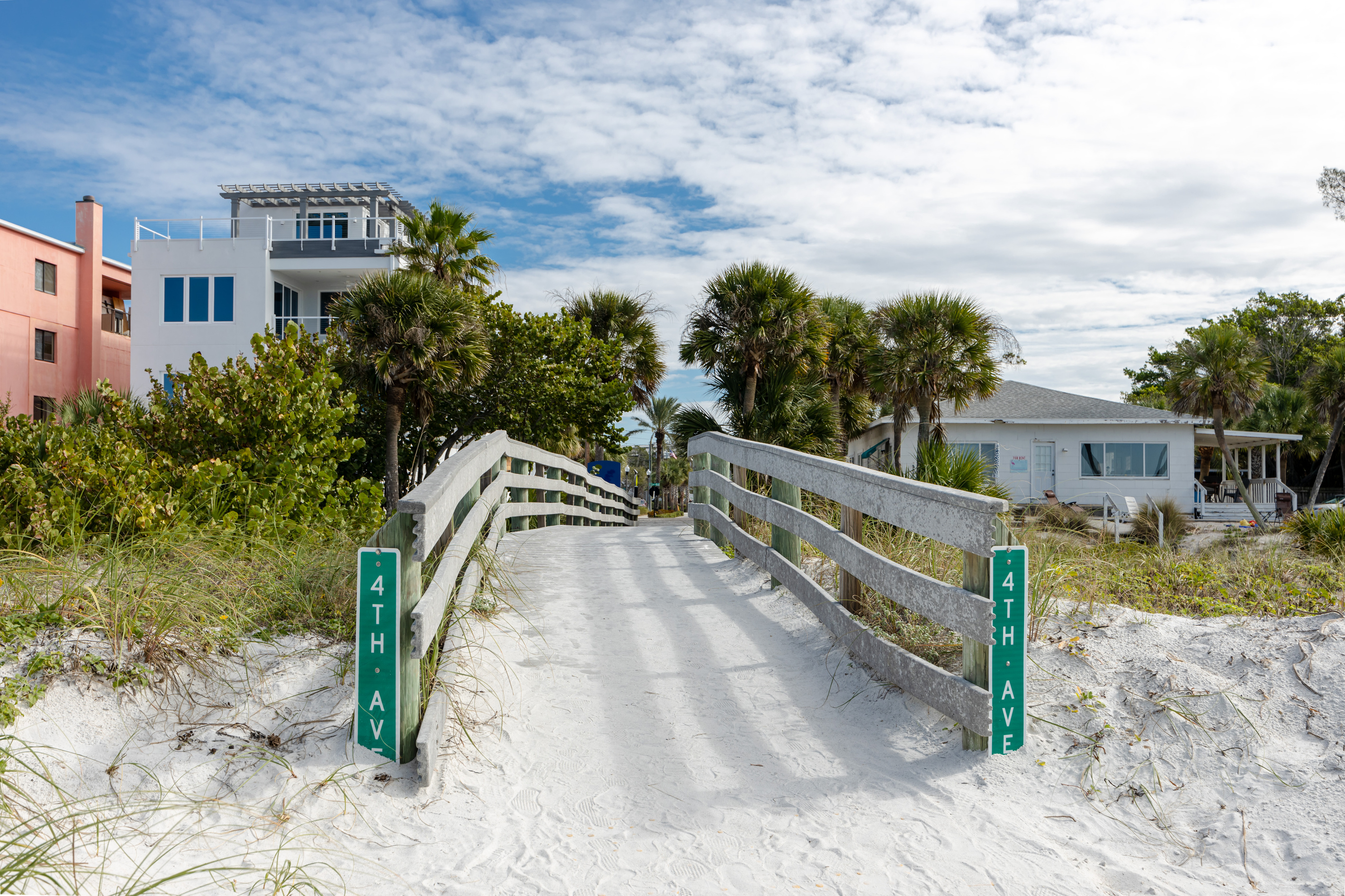 4th Ave Beach Access