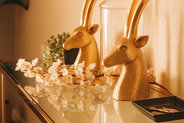 designer furniture and deco