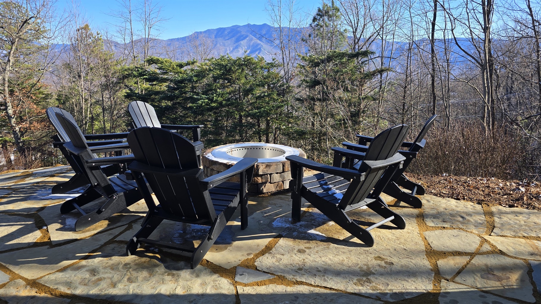 Scenic backyard setting with Breeo firepit