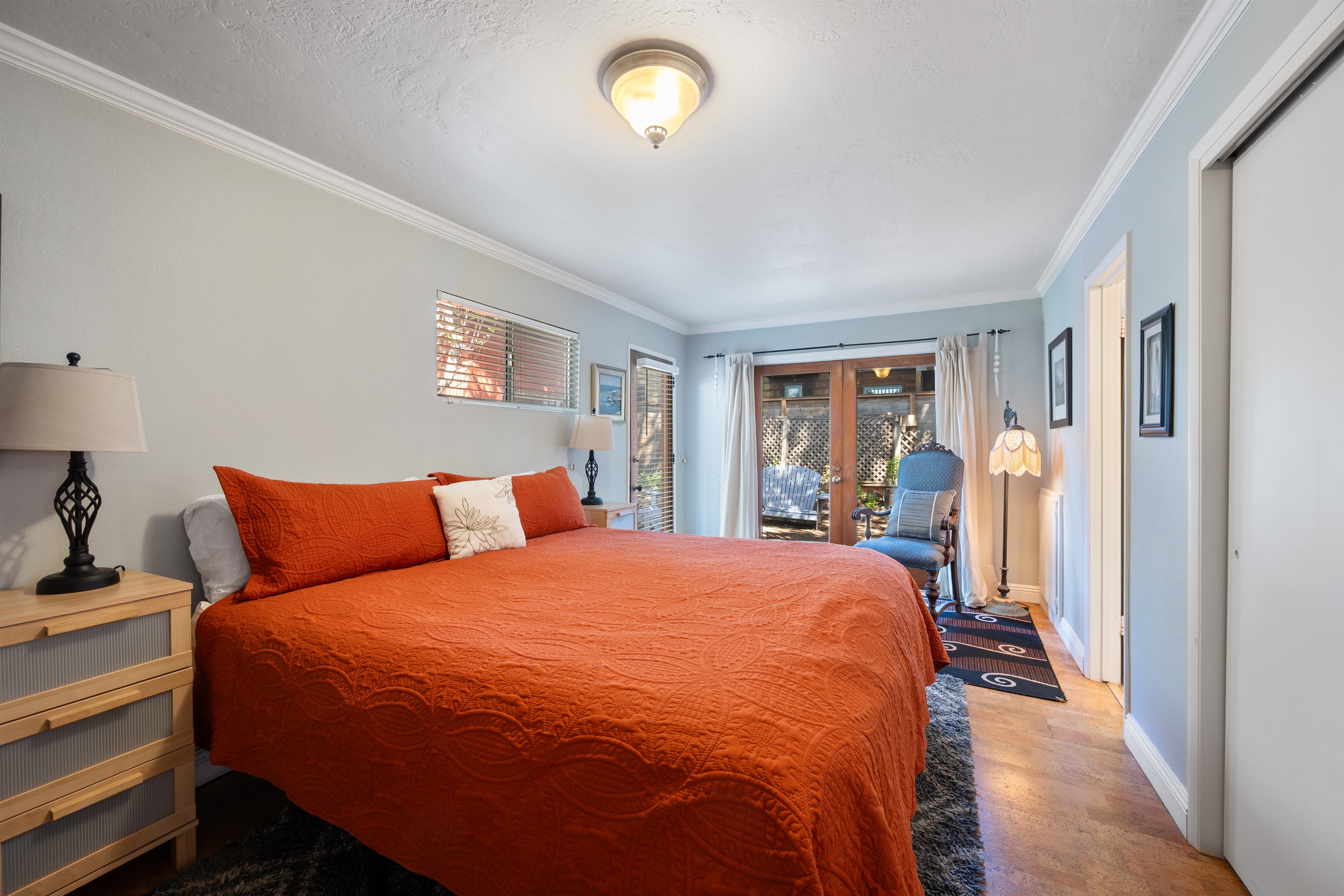 Bedroom 1 - King Bed