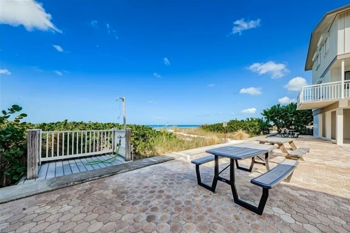 Beach Access with Shower