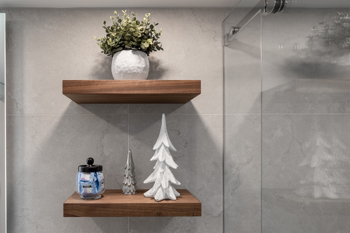 Sensitive skin makeup wipes (to prevent the premature death of beautiful white towels : ). 