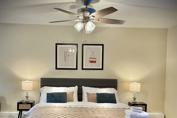 Bedroom with 1 King Bed and 2 Queen Beds