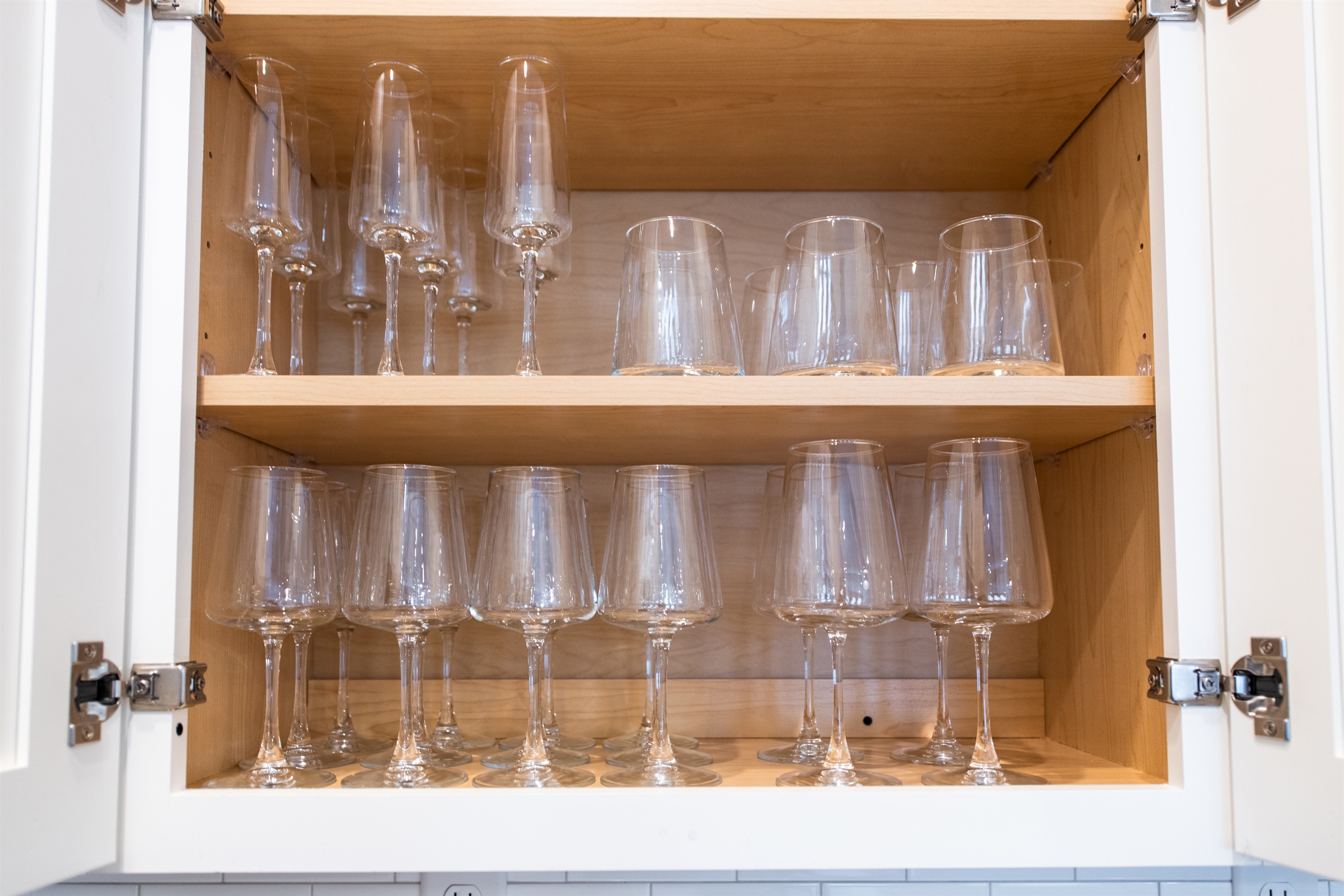 Plenty of glasses, perfect for wine nights.