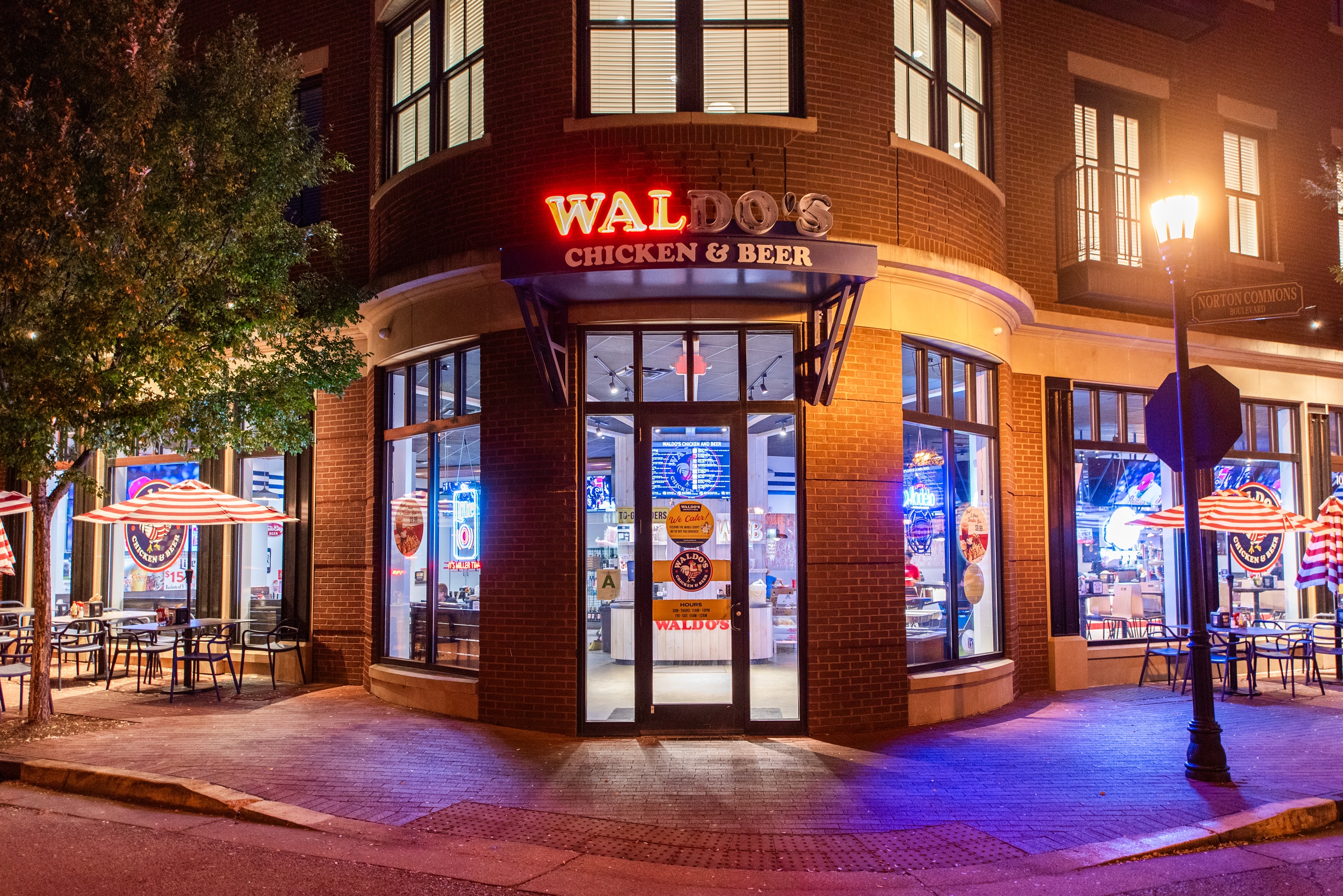 Delicious food, cold beer & good vibes—Waldo's has it all!