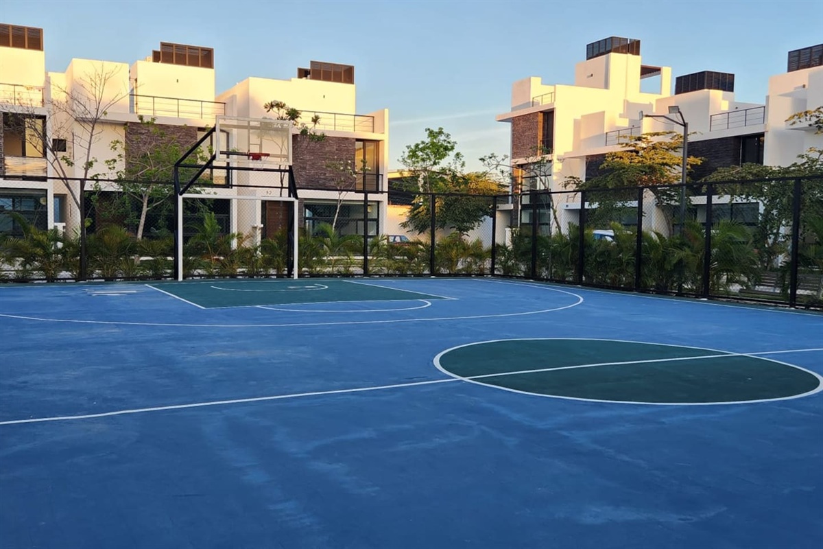 Basketball course 