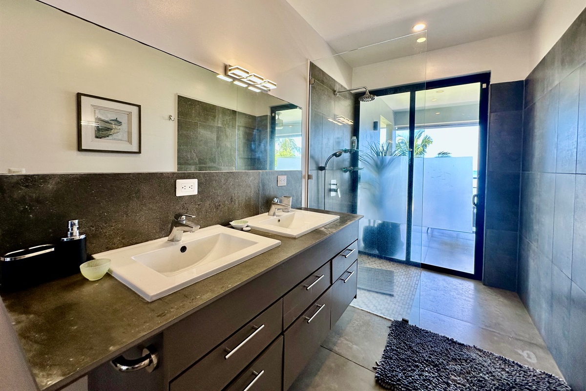 Guest Suite Bath
