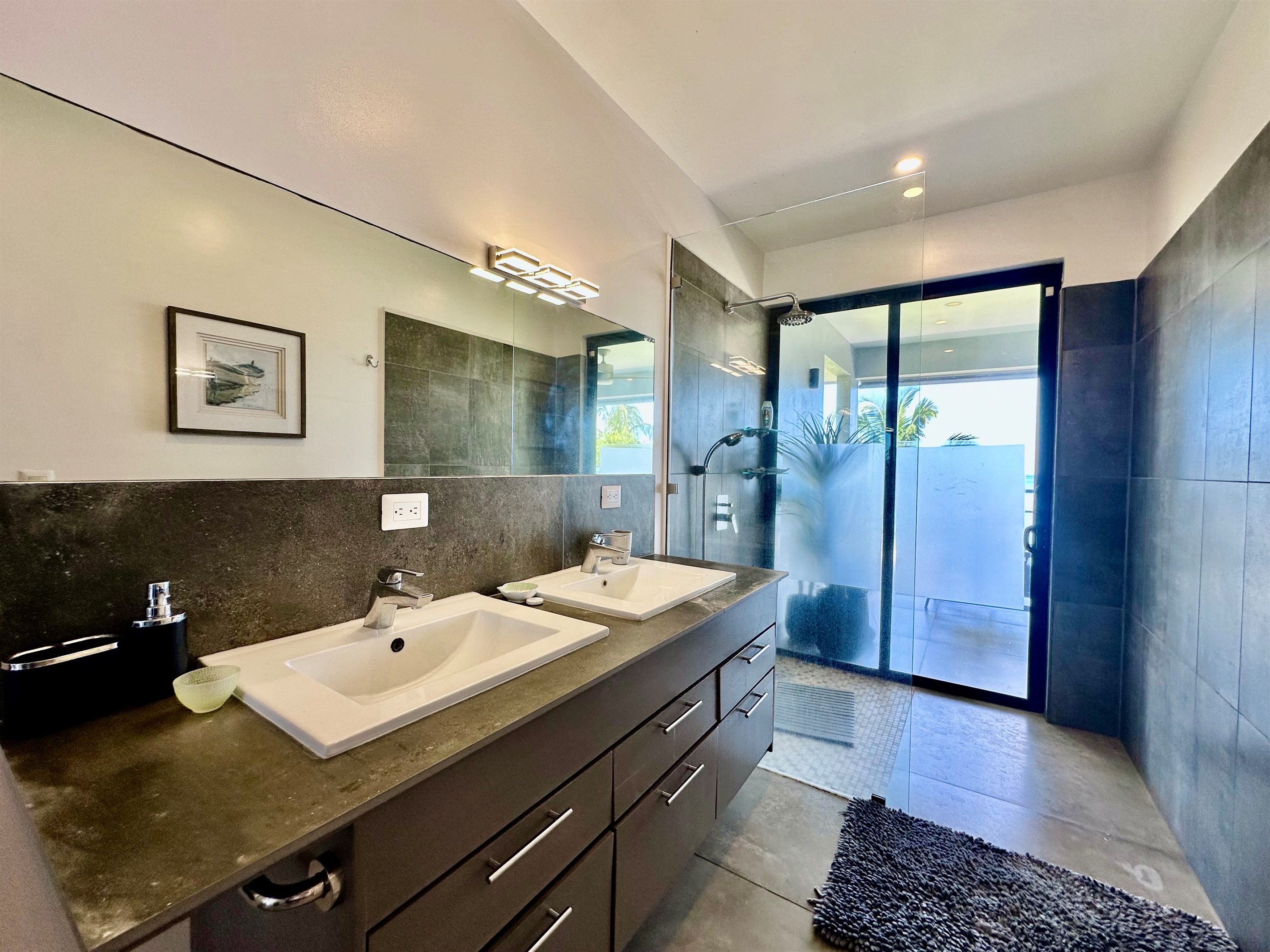 Guest Suite Bath