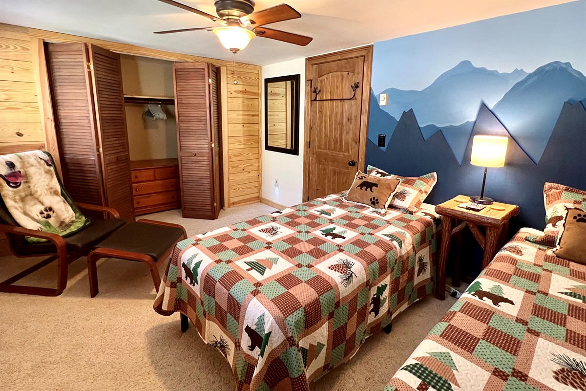 Upstairs Bedroom with 2 Twin XL