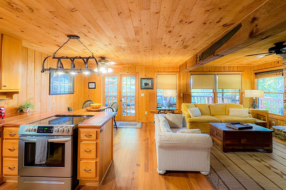 Open Concept | Fully stocked Kitchen | Dining Room table with seating for six