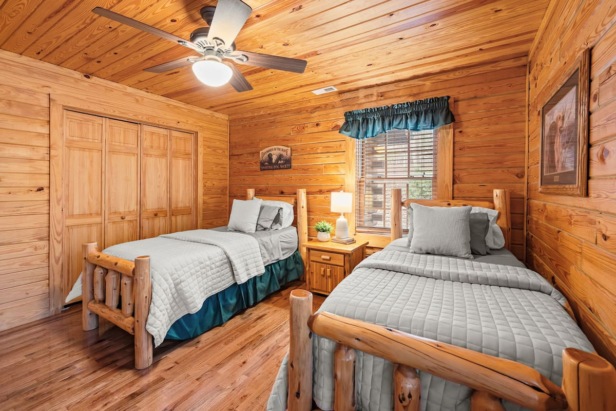 Bedroom #3 located on the main level of the cabin
