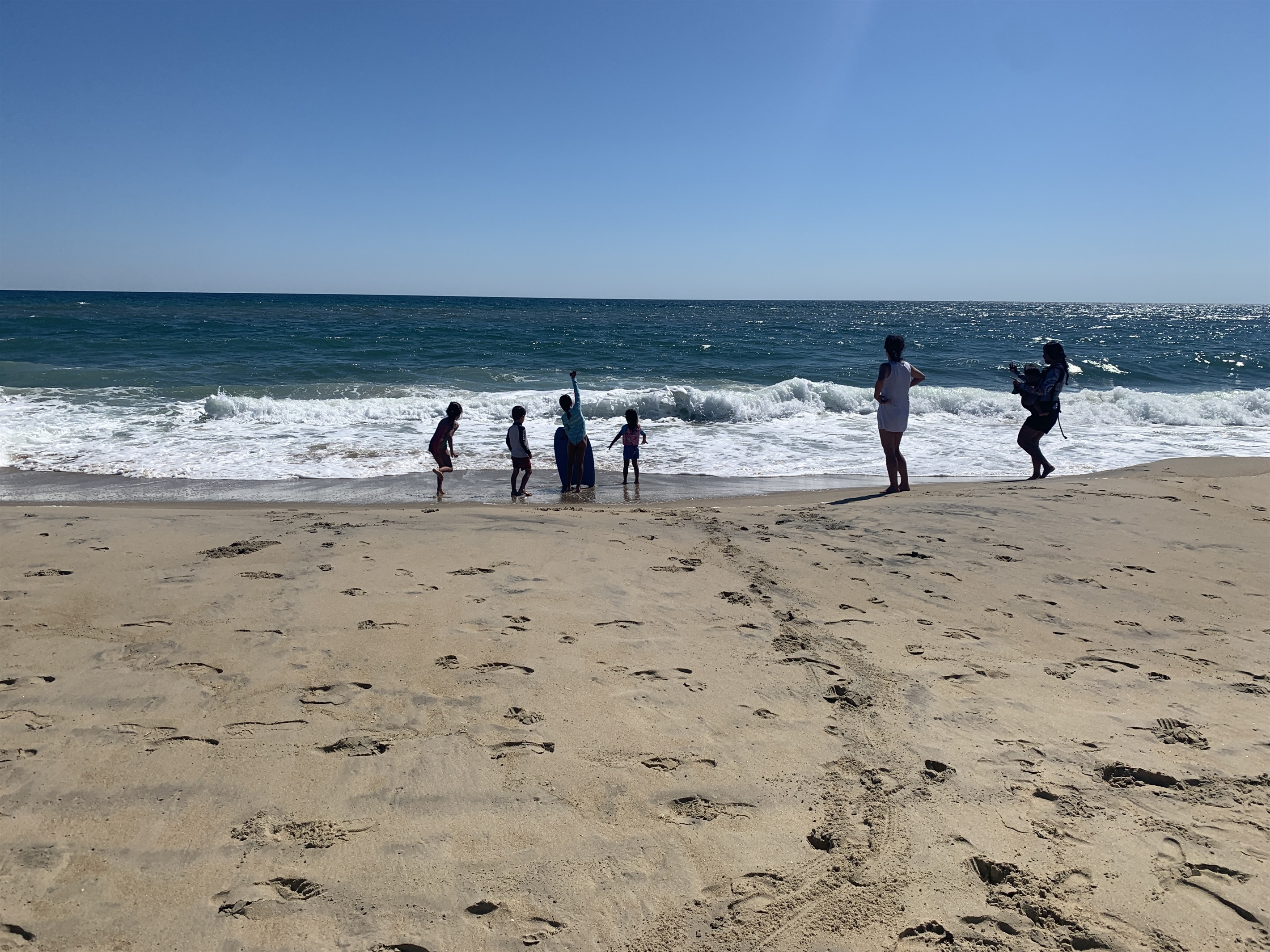 The whole family is bound to have a blast on the beautiful beach, playing in the sand and waves. Only a 2-minute walk to the beach from the house!
